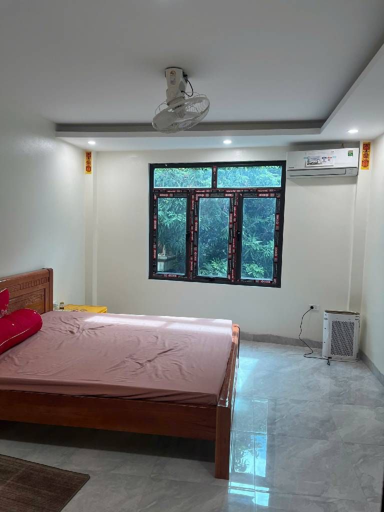 Bán nhà Nguyễn Khoái - diện tích 30m2 4 tầng - Ngõ ô tô - giá 5,9 tỷ