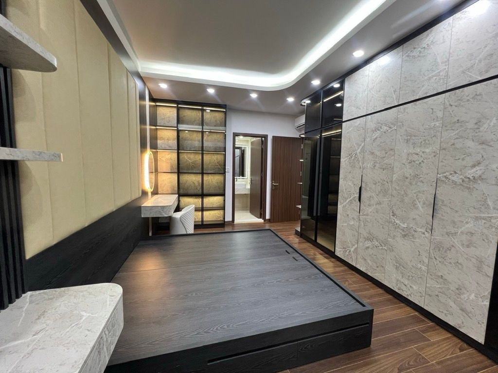 Bán nhà Thái Thịnh - diện tích 114.4m2 1 tầng - Pháp lý chuẩn - giá 12,5 tỷ