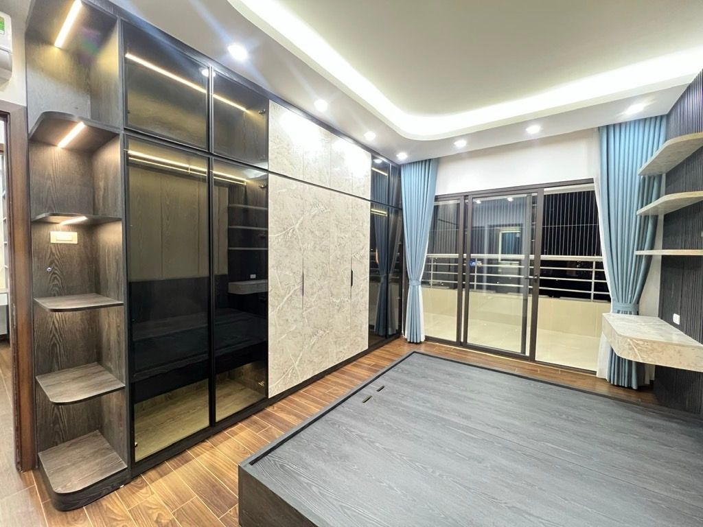 Bán nhà Thái Thịnh - diện tích 114.4m2 1 tầng - Pháp lý chuẩn - giá 12,5 tỷ