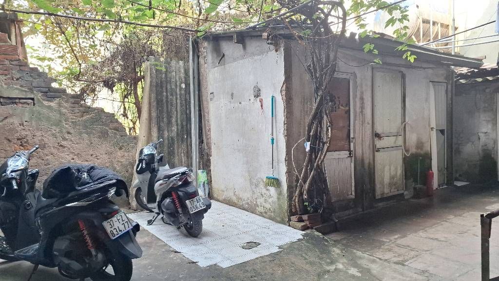 Bán nhà Hoàng Cầu - diện tích 36.7m2 1 tầng - Lô góc - giá 5,9 tỷ