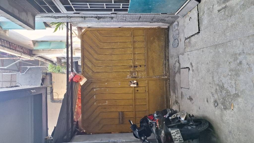 Bán nhà Hoàng Cầu - diện tích 36.7m2 1 tầng - Lô góc - giá 5,9 tỷ