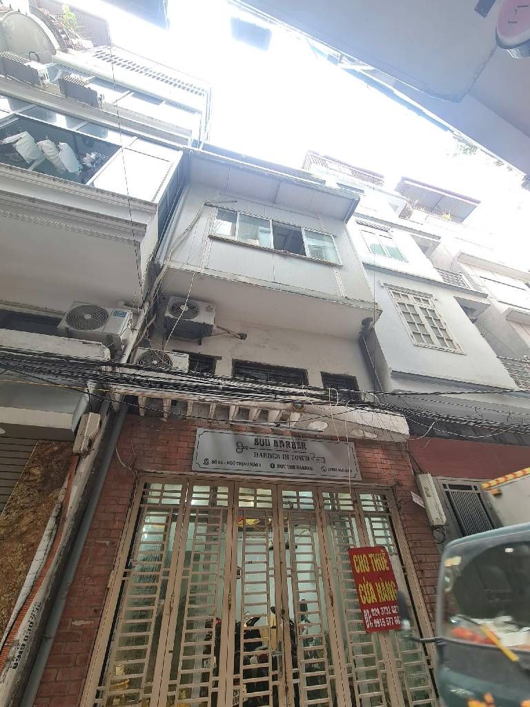 Bán nhà Thịnh Hào - diện tích 28m2 4 tầng - Ô tô tránh - giá 13 tỷ