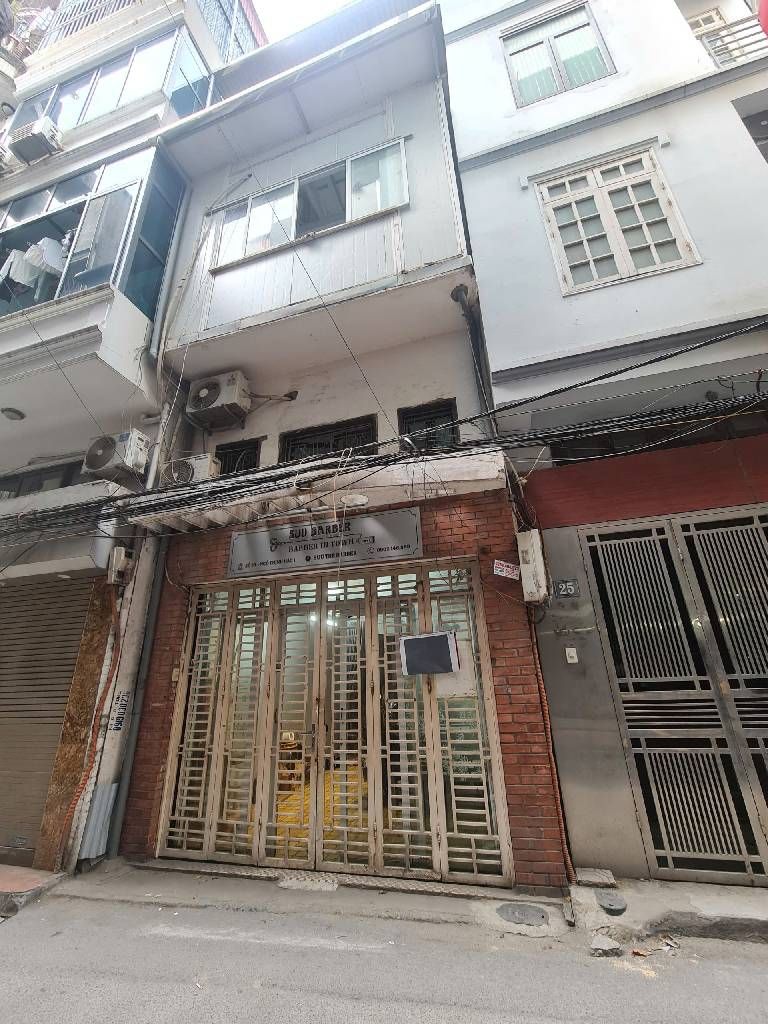 Bán nhà Thịnh Hào - diện tích 28m2 4 tầng - Ô tô tránh - giá 13 tỷ