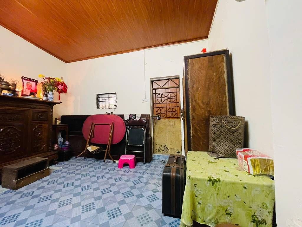 Bán nhà Thịnh Hào - diện tích 28m2 4 tầng - Ô tô tránh - giá 13 tỷ