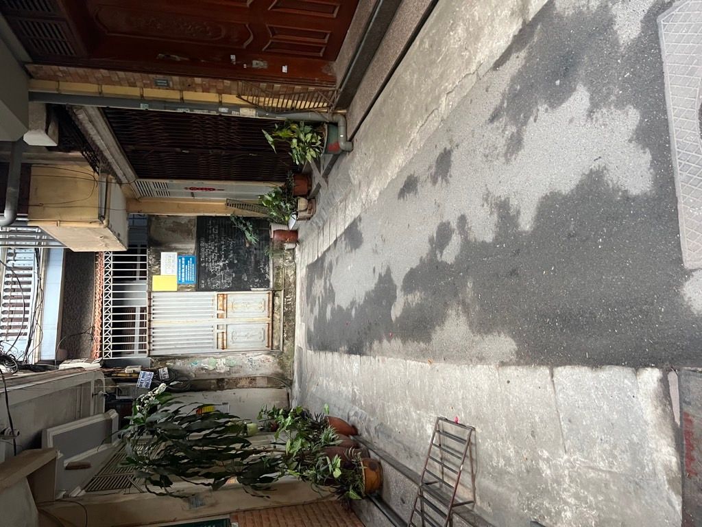 Bán nhà Vân Hồ - diện tích 50m2 6 tầng - Lô góc ô tô đỗ cổng - giá 2,999 tỷ