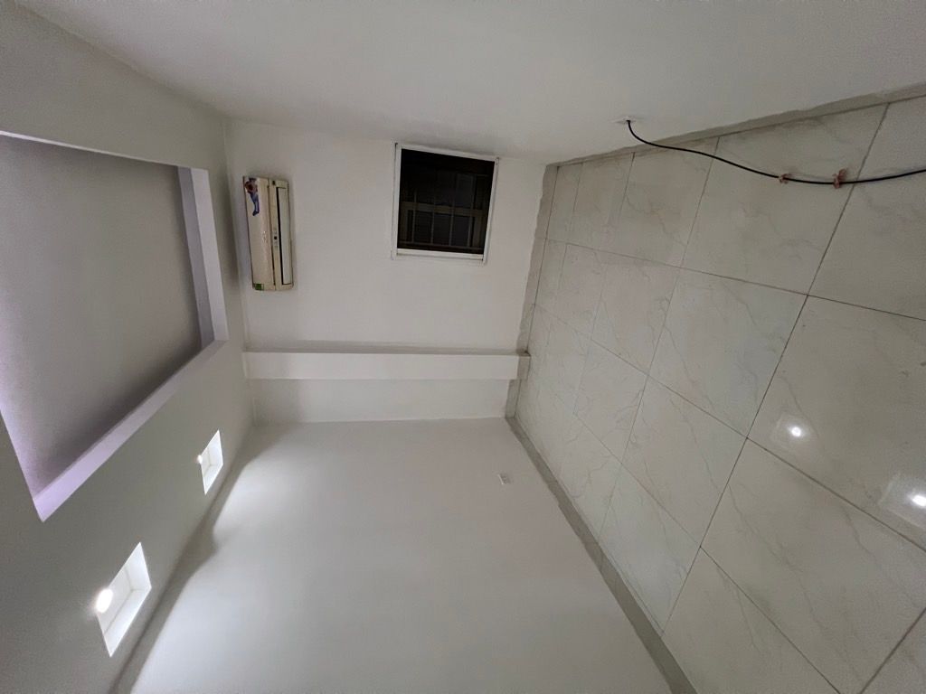 Bán nhà Vân Hồ - diện tích 50m2 6 tầng - Lô góc ô tô đỗ cổng - giá 2,999 tỷ