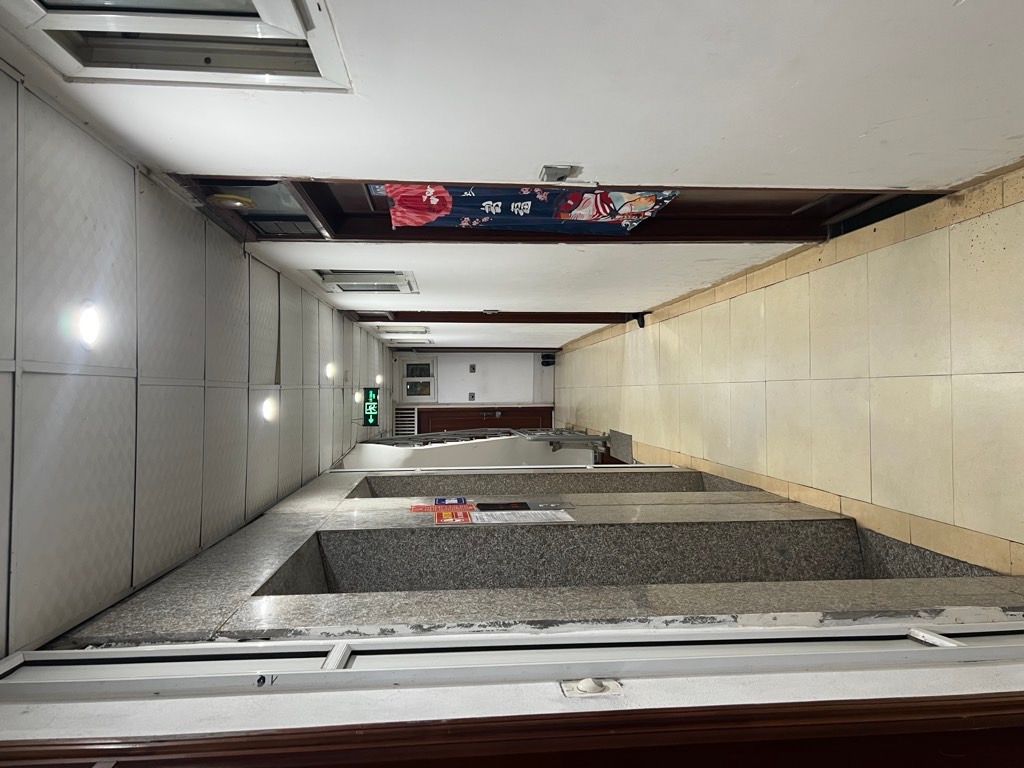 Bán nhà Vân Hồ - diện tích 50m2 6 tầng - Lô góc ô tô đỗ cổng - giá 2,999 tỷ