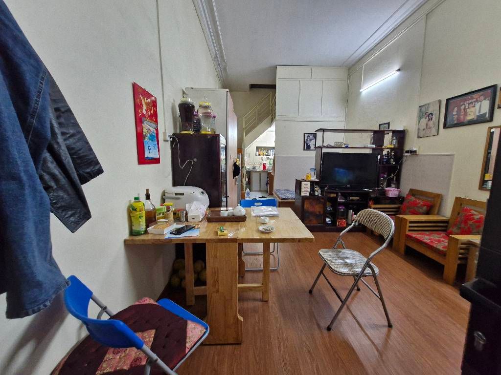 Bán nhà Dương Văn Bé - diện tích 62m2 2 tầng - Lô góc - giá 13,5 tỷ