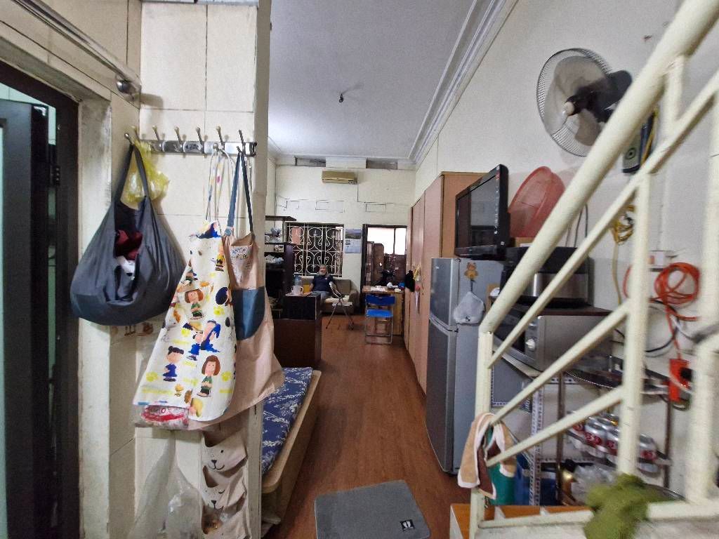 Bán nhà Dương Văn Bé - diện tích 62m2 2 tầng - Lô góc - giá 13,5 tỷ