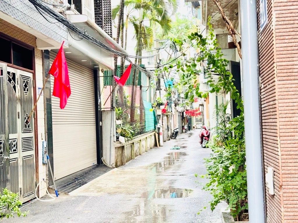 Bán nhà Thịnh Liệt - diện tích 39m2 5 tầng - ô tô đỗ cửa - giá 12,2 tỷ