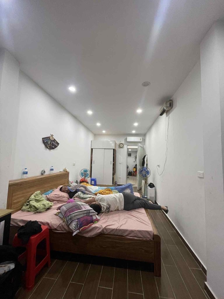 Bán nhà Hoàng Đạo Thành - diện tích 46m2 3 tầng - ô tô đỗ cửa - giá 8,0 tỷ