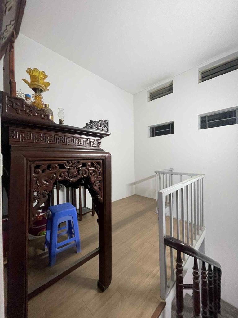 Bán nhà Hoàng Đạo Thành - diện tích 46m2 3 tầng - ô tô đỗ cửa - giá 8,0 tỷ