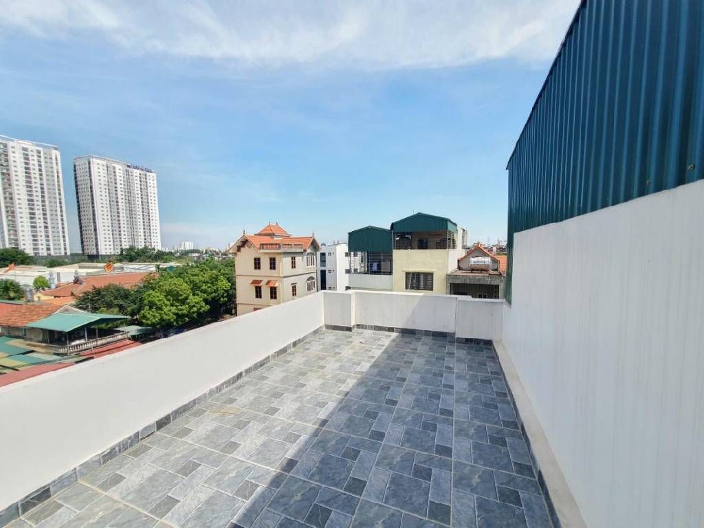 Bán nhà Hưng Phúc - diện tích 40.6m2 5 tầng - Nhà mới kính koong, ngõ nông rộng - giá 9,3 tỷ