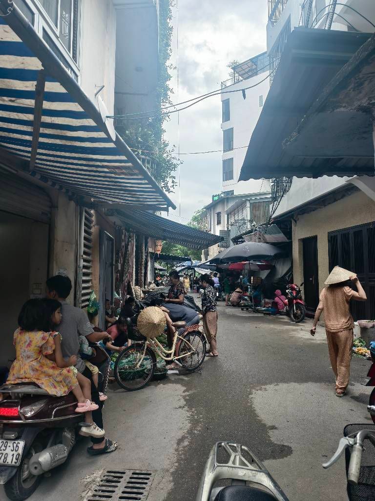 Bán nhà Văn Chương - diện tích 20m2 3 tầng - Ô TÔ TRÁNH ĐỖ TẬN CỬA - giá 3,95 tỷ