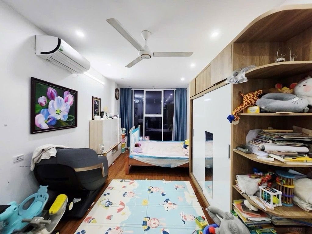 Bán nhà Tôn Đức Thắng - diện tích 35.3m2 6 tầng - Mặt phố kinh doanh đỉnh - giá 19,3 tỷ