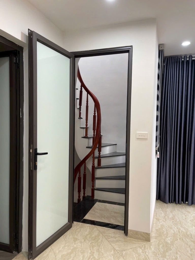 Bán nhà Trương Định - diện tích 31m2 4 tầng - Nhà hiện đại, lộng lẫy - giá 6,7 tỷ