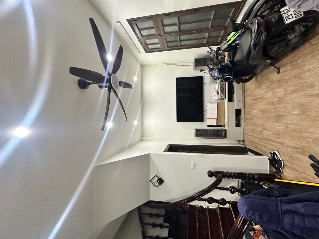 Bán nhà Kim Ngưu - diện tích 29,7m2 5 tầng - Lô góc 3 thoáng - giá 13,2 tỷ