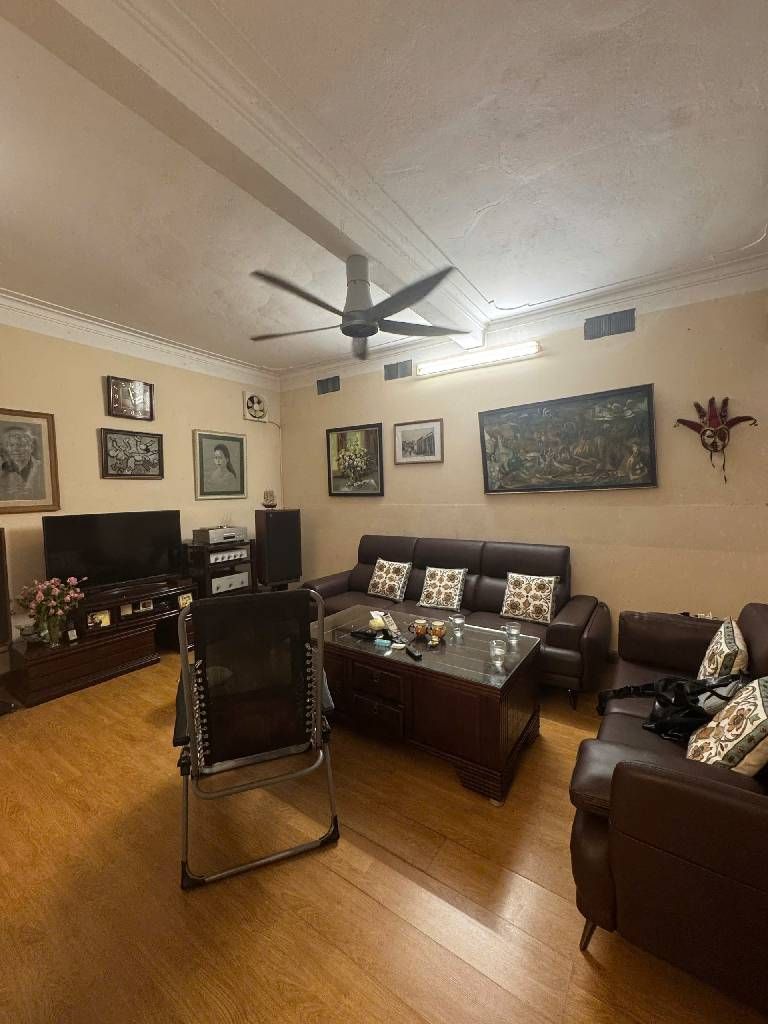 Bán nhà Phạm Ngọc Thạch - diện tích 72,7m2 3 tầng - Biệt thự cổ trong lòng Hà Nội - giá 19,2 tỷ