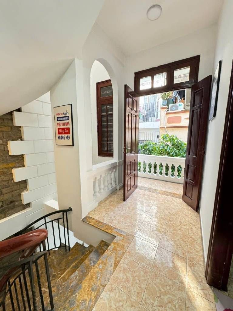 Bán nhà Bùi Xương Trạch - diện tích 54m2 5 tầng - Lô góc 2 thoáng - giá 12,5 tỷ