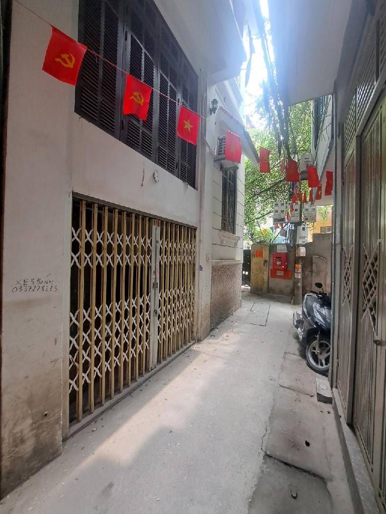 Bán nhà Bùi Xương Trạch - diện tích 54m2 5 tầng - Lô góc 2 thoáng - giá 12,5 tỷ