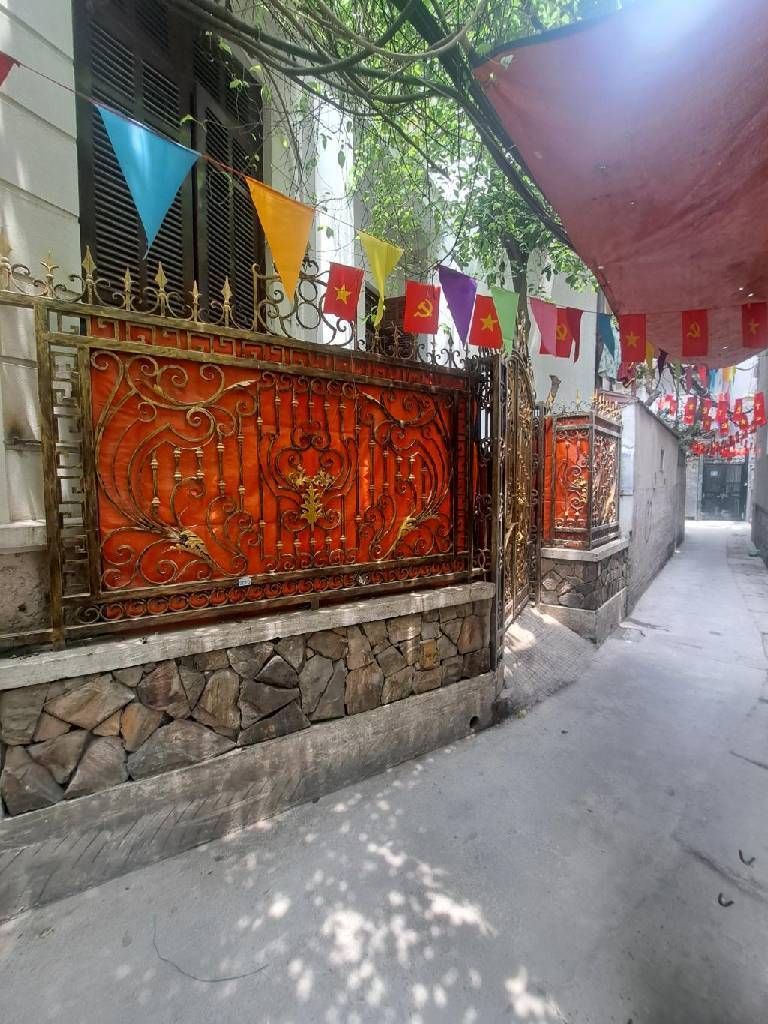 Bán nhà Bùi Xương Trạch - diện tích 54m2 5 tầng - Lô góc 2 thoáng - giá 12,5 tỷ