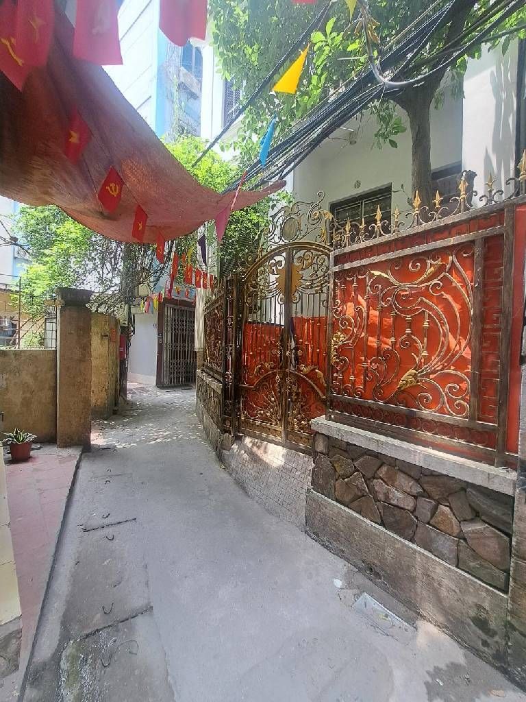 Bán nhà Bùi Xương Trạch - diện tích 54m2 5 tầng - Lô góc 2 thoáng - giá 12,5 tỷ