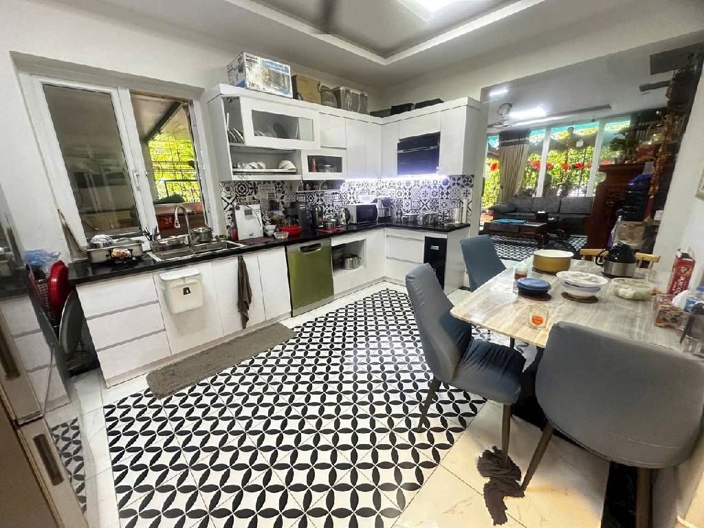 Bán nhà Hồ Đền Lừ 1 - diện tích 87.4m2 1 tầng - Căn góc 3 thoáng - giá 9,3 tỷ