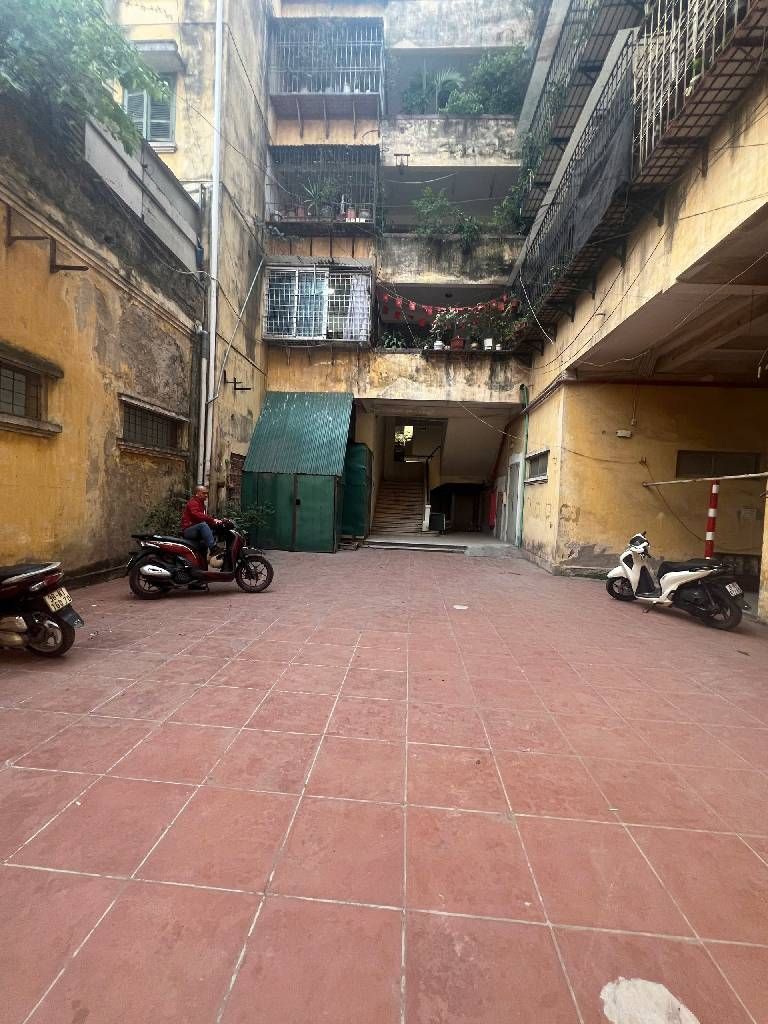 Bán nhà Hồ Đền Lừ 1 - diện tích 87.4m2 1 tầng - Căn góc 3 thoáng - giá 9,3 tỷ