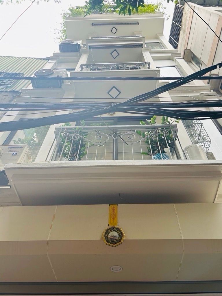 Bán nhà Yên Lạc - diện tích 47m2 5 tầng - Lô góc, thang máy - giá 17,8 tỷ