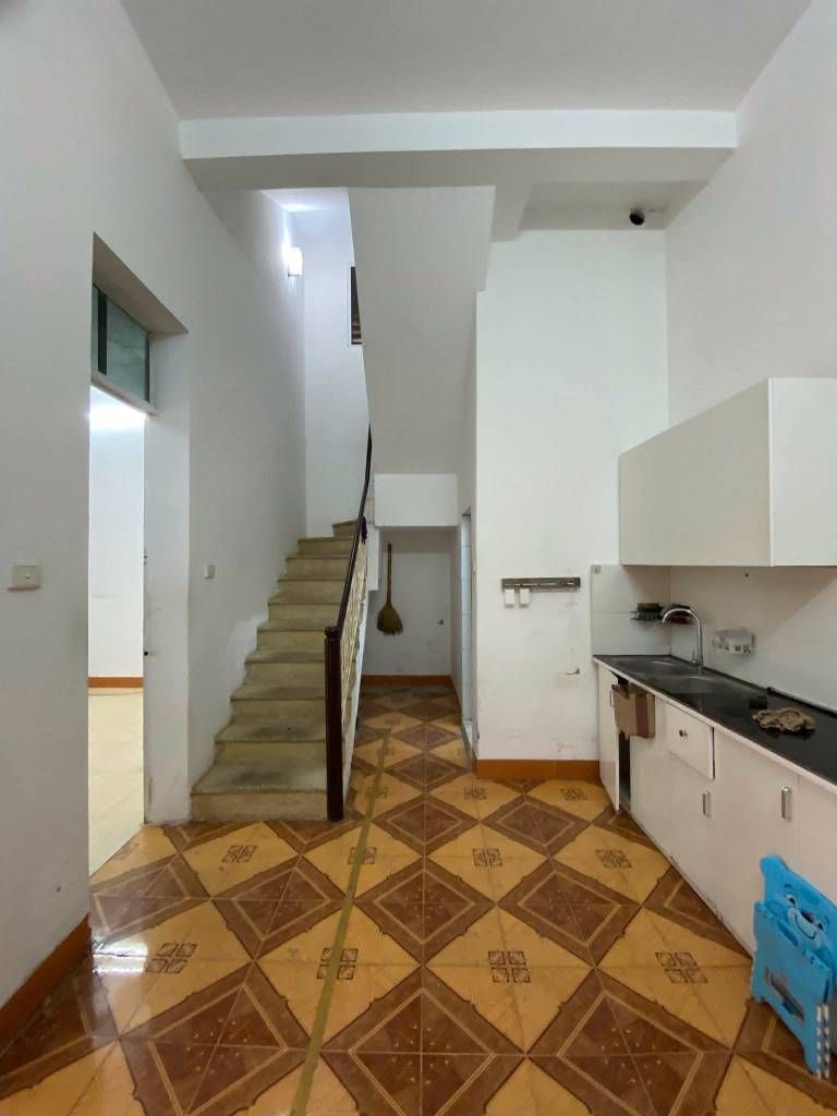 Bán nhà Giáp Nhị - diện tích 85m2 3 tầng - Lô góc, sát mặt phố - giá 19 tỷ