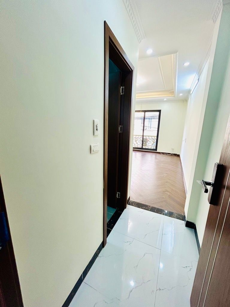 Bán nhà Vĩnh Hưng - diện tích 40.1m2 5 tầng - Phân lô gara ô tô - giá 12,5 tỷ