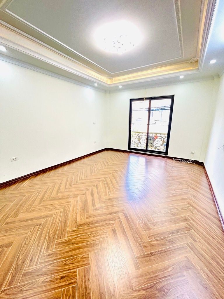 Bán nhà Vĩnh Hưng - diện tích 40.1m2 5 tầng - Phân lô gara ô tô - giá 12,5 tỷ
