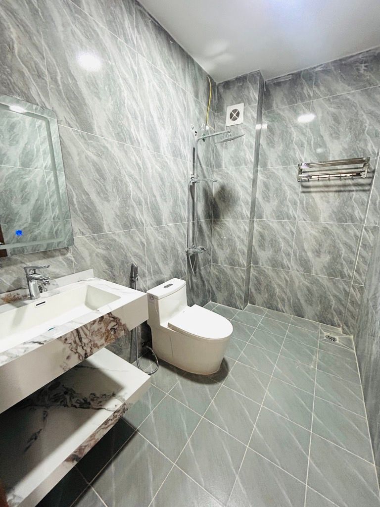 Bán nhà Vĩnh Hưng - diện tích 40.1m2 5 tầng - Phân lô gara ô tô - giá 12,5 tỷ