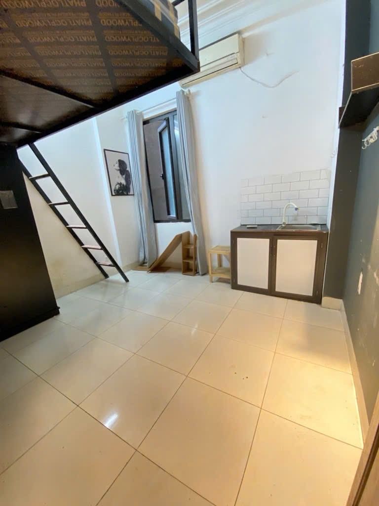 Bán nhà Cát Linh - diện tích 37,8m2 5 tầng - Phân lô 2 mặt ngõ - giá 12,5 tỷ