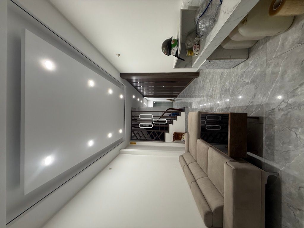 Bán nhà Nguyễn Chính - diện tích 53.5m2 5 tầng - Ô TÔ TẢI ĐỖ TRÁNH - giá 17,8 tỷ