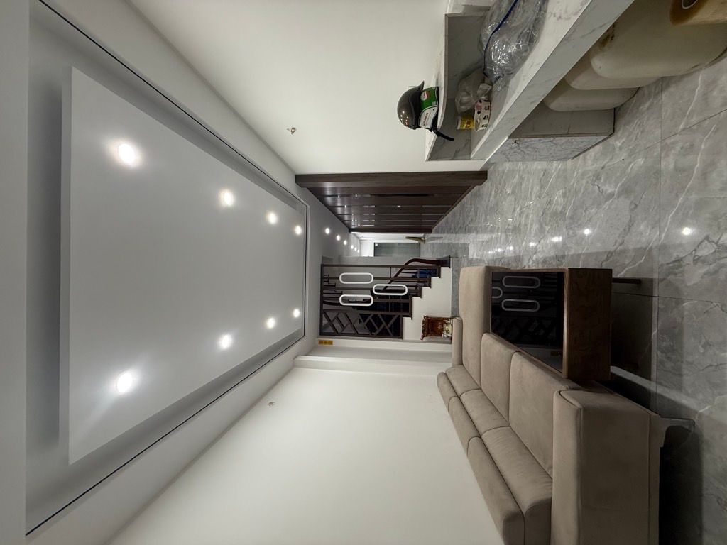 Bán nhà Nguyễn Chính - diện tích 53.5m2 5 tầng - Ô TÔ TẢI ĐỖ TRÁNH - giá 17,8 tỷ