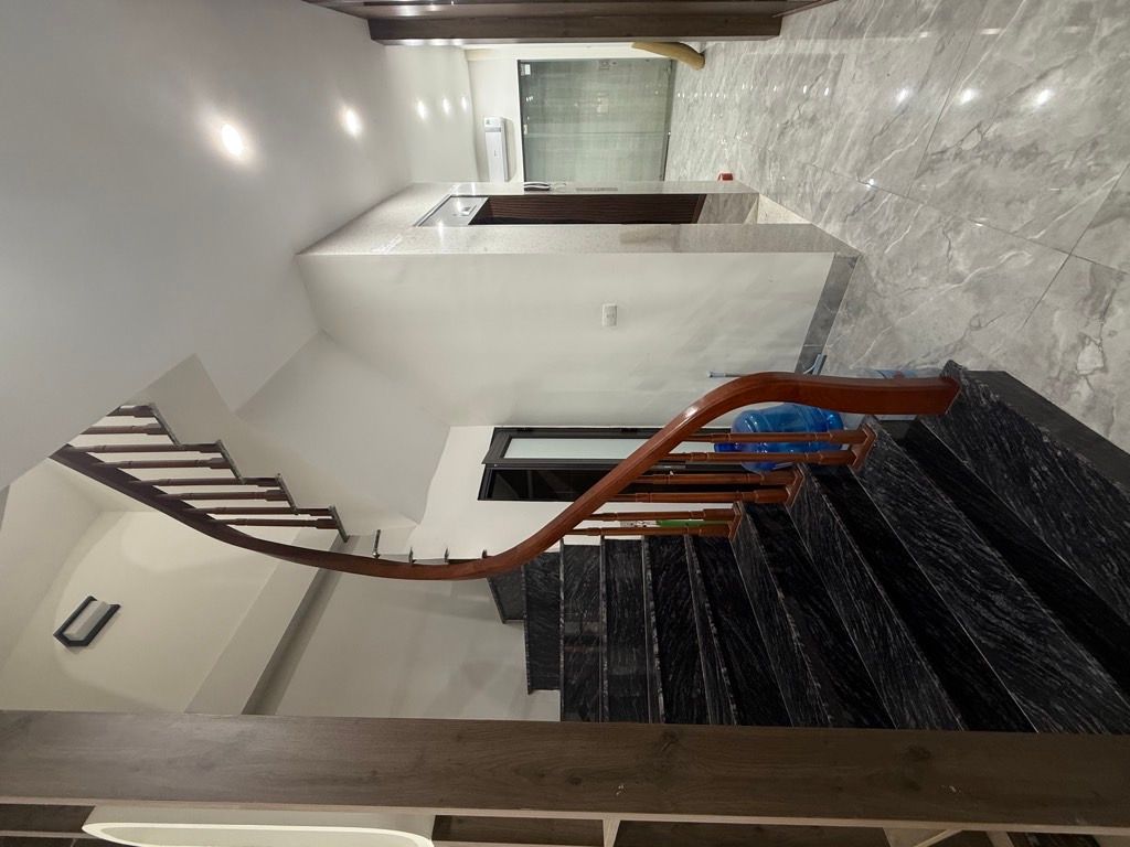 Bán nhà Nguyễn Chính - diện tích 53.5m2 5 tầng - Ô TÔ TẢI ĐỖ TRÁNH - giá 17,8 tỷ