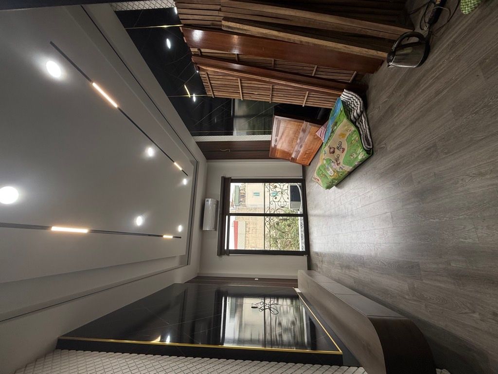 Bán nhà Nguyễn Chính - diện tích 53.5m2 5 tầng - Ô TÔ TẢI ĐỖ TRÁNH - giá 17,8 tỷ