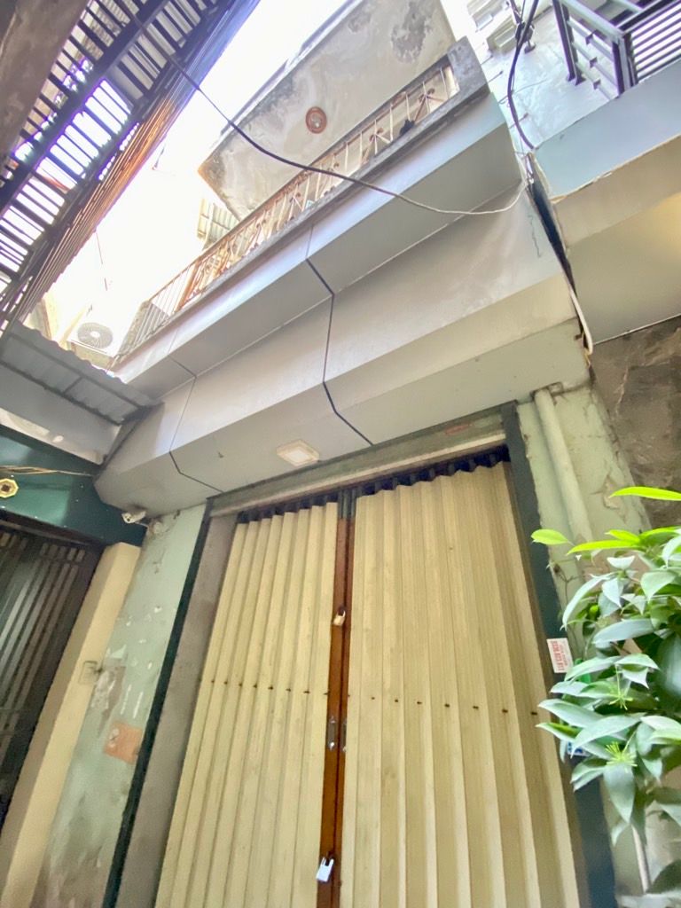 Bán nhà Nguyễn Cao - diện tích 30.9m2 2 tầng - Nhà hai khối, khối chính 23.3m2, khối phụ 7.6m2 - giá 7 tỷ