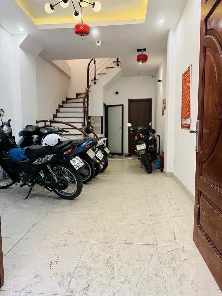 Bán nhà Trường Chinh - diện tích 38,5m2 5 tầng - Lô góc, thoáng trước sau - giá 11,25 tỷ