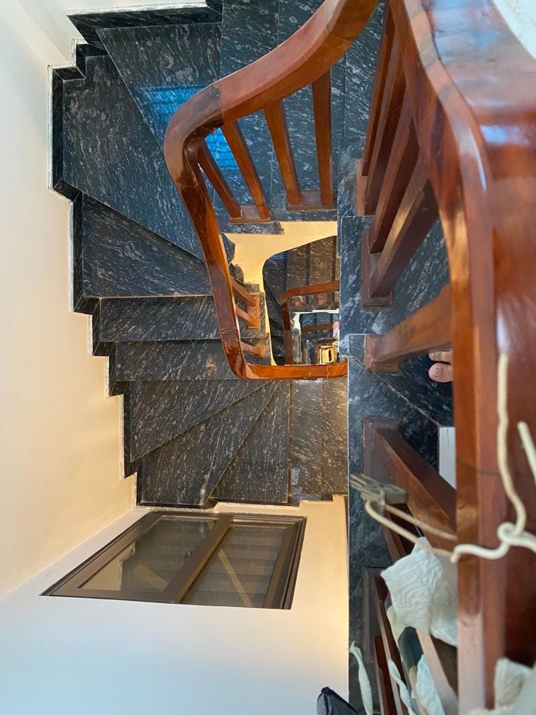 Bán nhà Kim Giang - diện tích 36.3m2 5 tầng - Lô góc 2 mặt thoáng - giá 10,5 tỷ