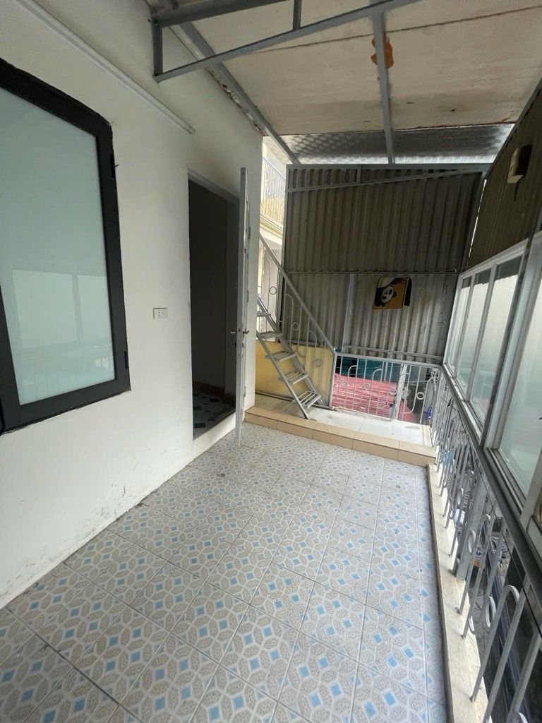 Bán nhà Gốc Đề - diện tích 41m2 3 tầng - Nhà dân xây, gần chợ Hoàng Mai - giá 7,6 tỷ