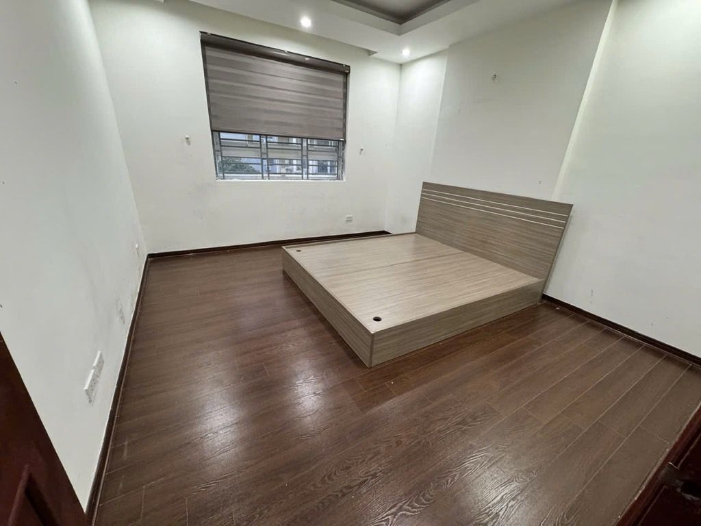 Bán nhà Vũ Trọng Phụng - diện tích 108,2m2 3 tầng - Căn góc thoáng mát - giá 8,1 tỷ