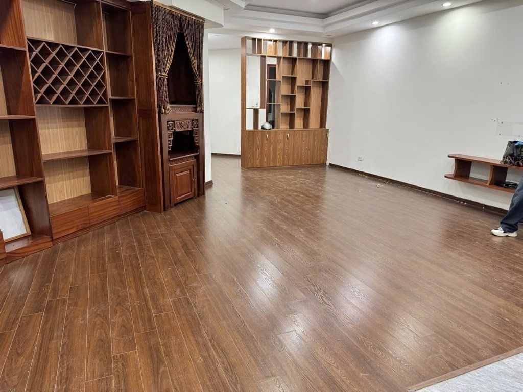 Bán nhà Vũ Trọng Phụng - diện tích 108,2m2 3 tầng - Căn góc thoáng mát - giá 8,1 tỷ