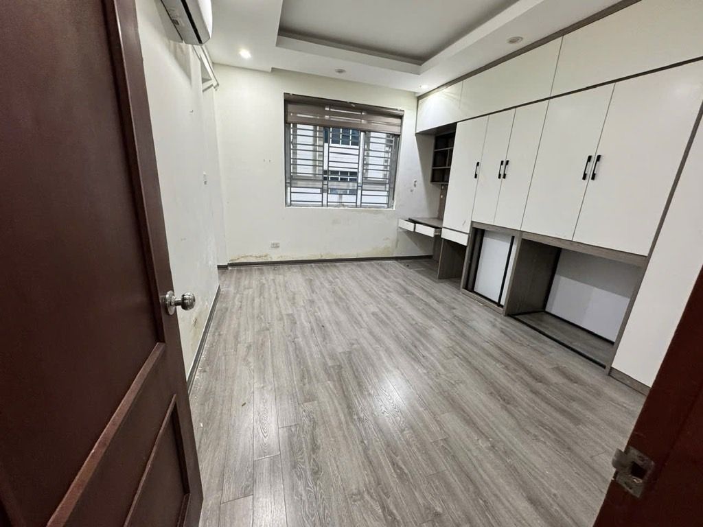 Bán nhà Vũ Trọng Phụng - diện tích 108,2m2 3 tầng - Căn góc thoáng mát - giá 8,1 tỷ