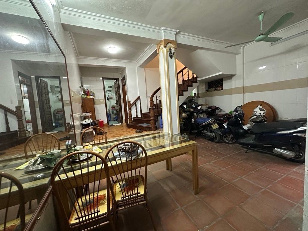 Bán nhà Tô Vĩnh Diện - diện tích 53.8m2 4 tầng - Ngõ ô tô tránh, ô tô 7 chỗ vào nhà - giá 21 tỷ