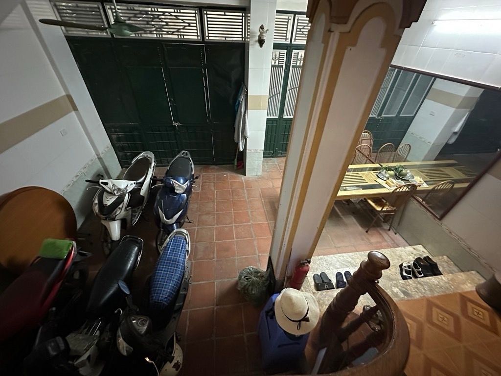 Bán nhà Tô Vĩnh Diện - diện tích 53.8m2 4 tầng - Ngõ ô tô tránh, ô tô 7 chỗ vào nhà - giá 21 tỷ