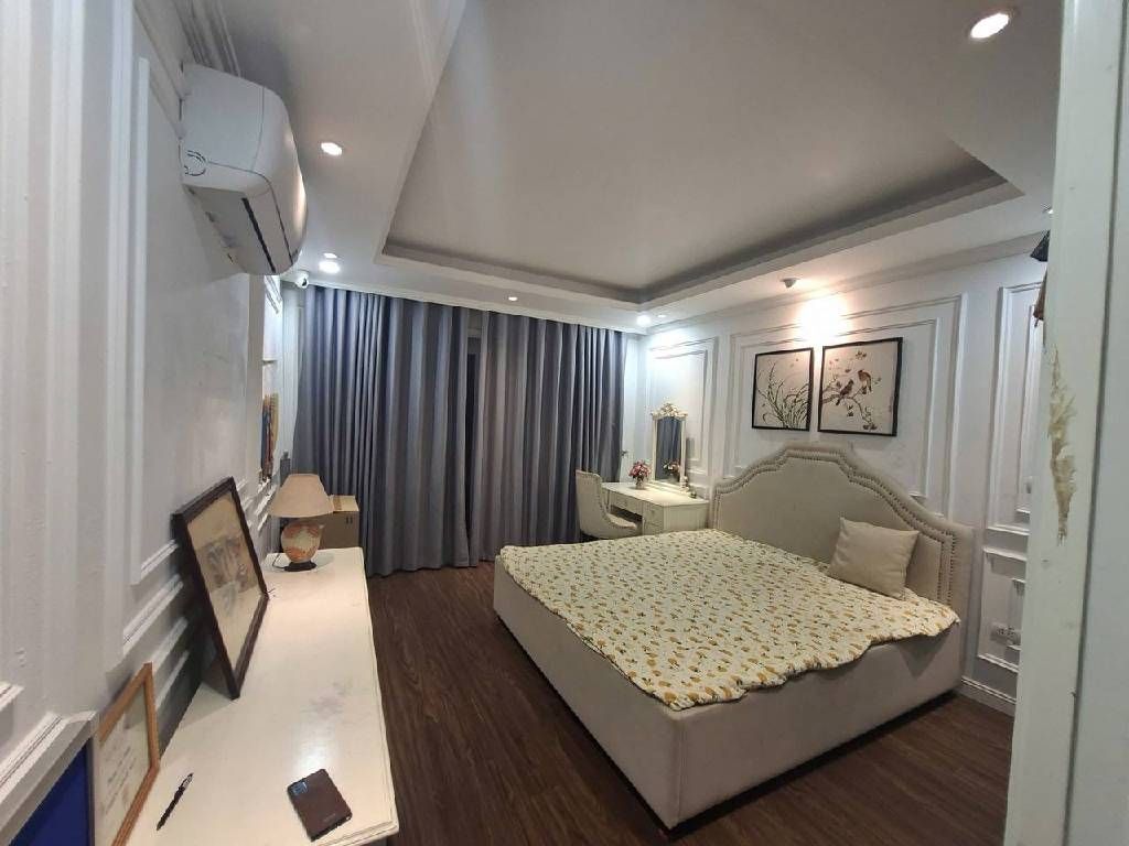 Bán nhà Tây Nam Linh Đàm - diện tích 134.5m2 1 tầng - Căn hộ 3 phòng ngủ - giá 13,5 tỷ