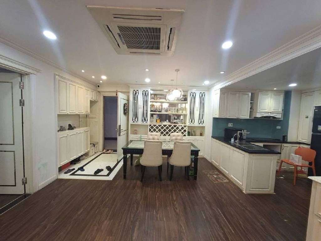 Bán nhà Tây Nam Linh Đàm - diện tích 134.5m2 1 tầng - Căn hộ 3 phòng ngủ - giá 13,5 tỷ