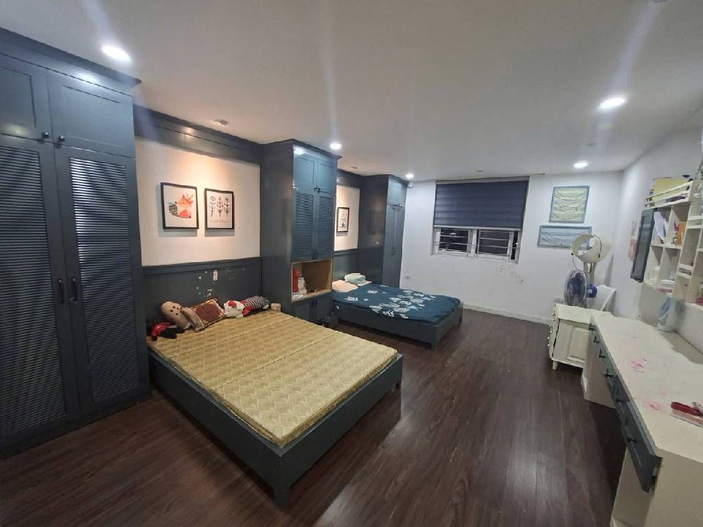 Bán nhà Tây Nam Linh Đàm - diện tích 134.5m2 1 tầng - Căn hộ 3 phòng ngủ - giá 13,5 tỷ